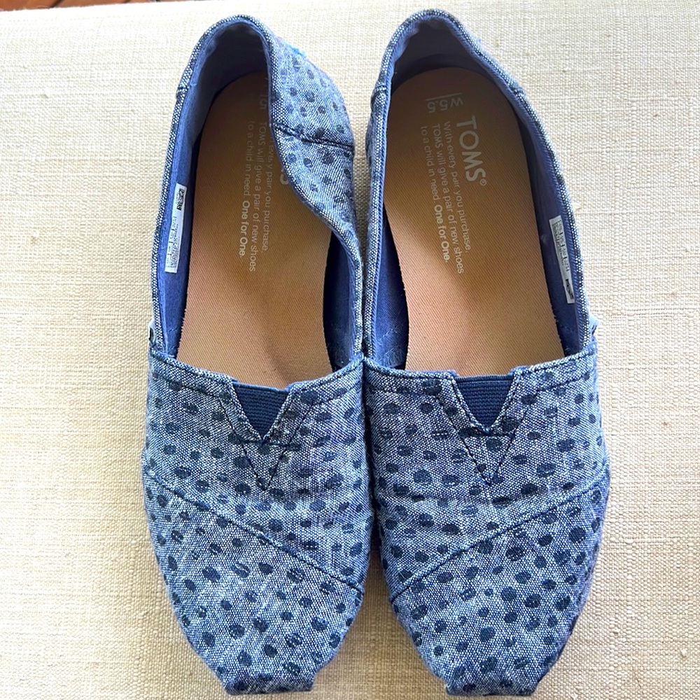Tom’s Slip ons